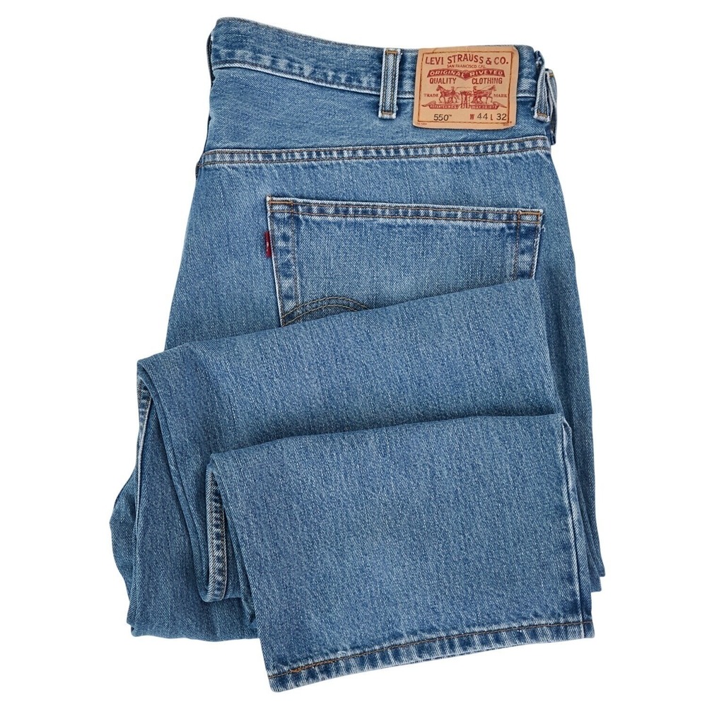 Levi's 550 Men's 44x32 Relaxed Fit Tapered Leg Stonewashed Blue Denim FITS 43x31